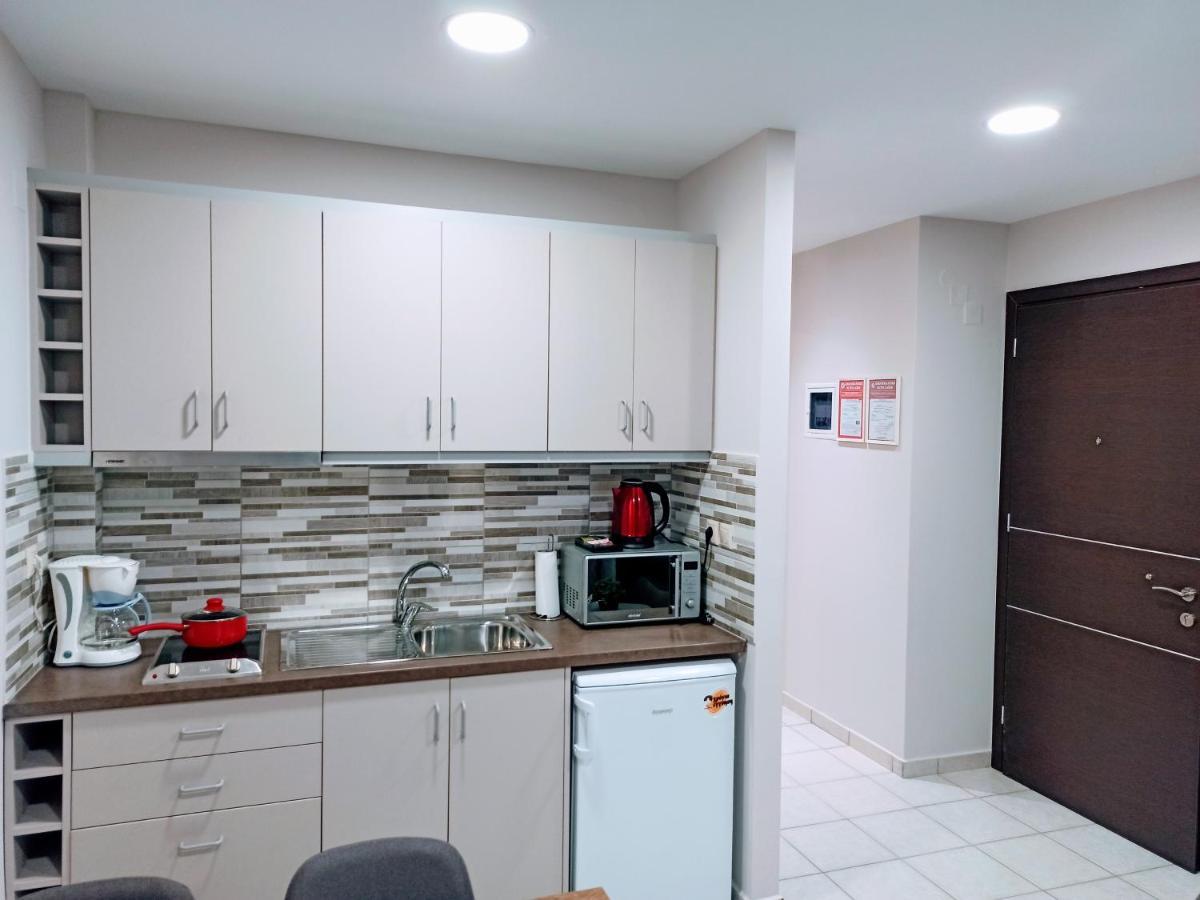 Central Square Apartment 1 Pírgos Esterno foto